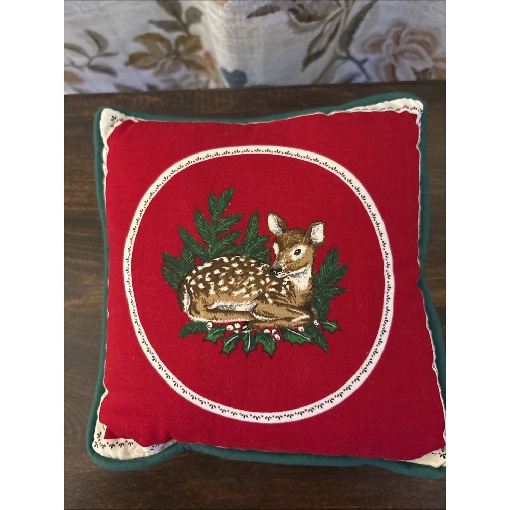 Christmas Throw Pillows Winter Squirrel & Fawn Holiday Home Decor 7" X 7" - Picture 2 of 7